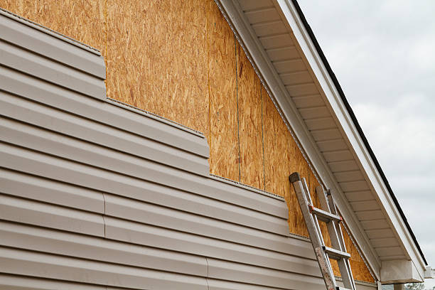 Professional Fiber Cement Siding technician working in Indian Hills, CO